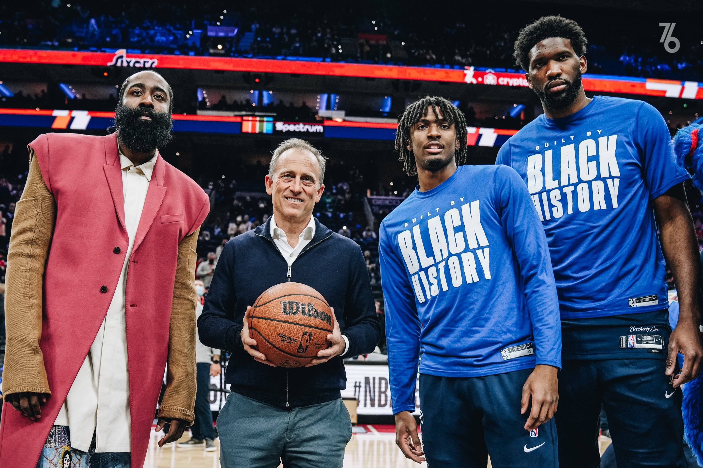 关于费城76人训练开放日，清晨临场应变引欢呼，德甲在即，细节决定成败的信息