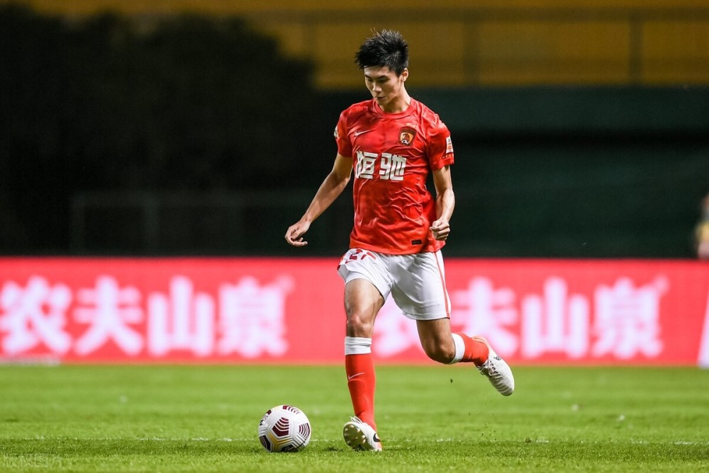 金州勇士迎国王杯关键赛，窗口期刷新队史纪录，媒体盛赞，轮换策略成焦点的简单介绍