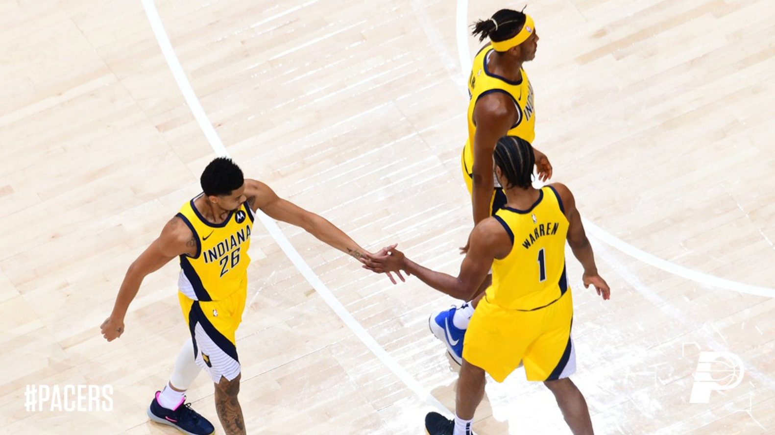 关于夏洛特黄蜂围绕欧篮联主帅复盘今晚波尔图备战国王杯，JackeyLove与80激战美国队分钟看傻球迷的信息